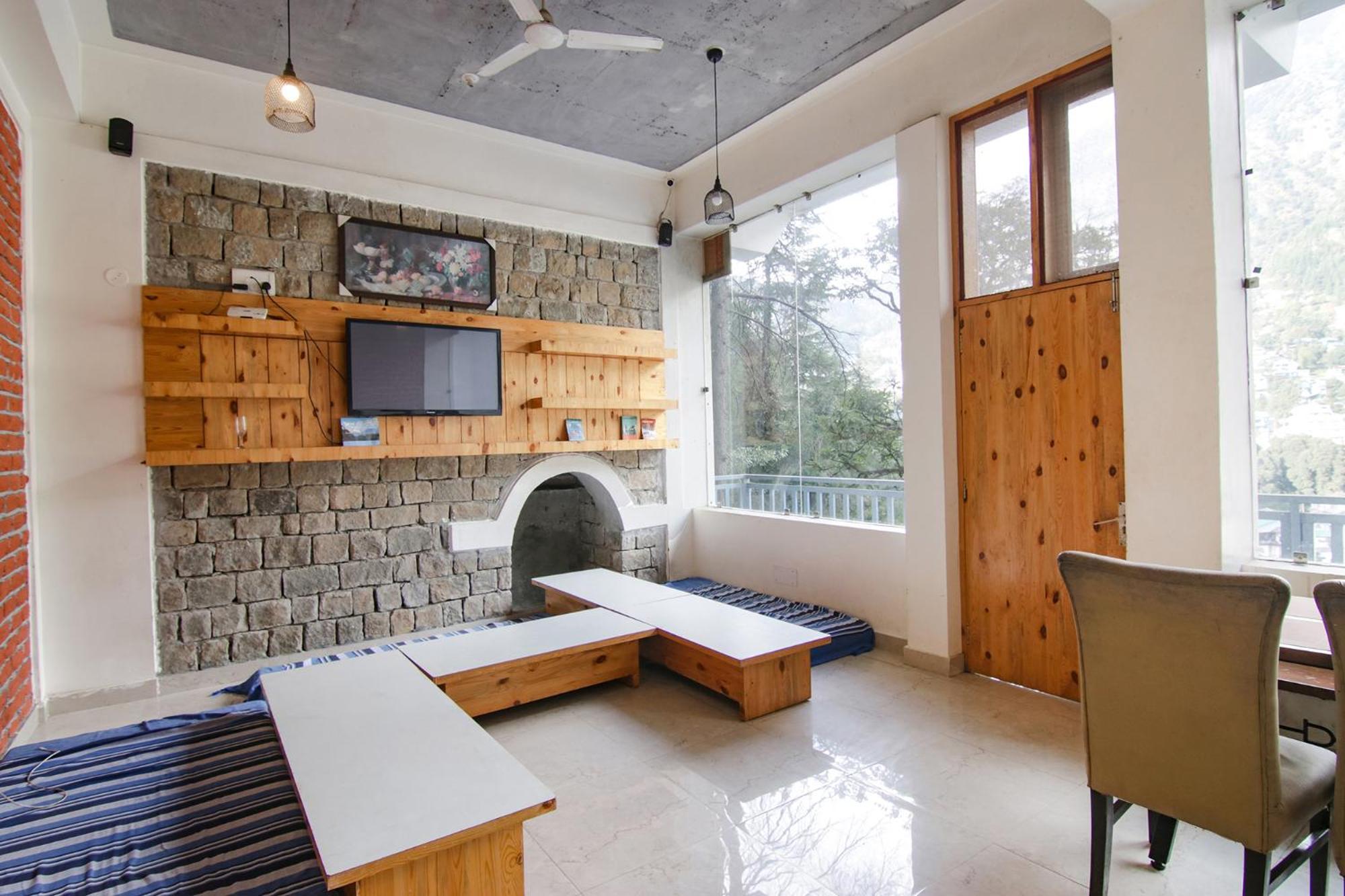 דרמסאלה White Water Inn Mcleodganj מראה חיצוני תמונה
